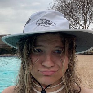 Meet your Posher, Kenzie grace